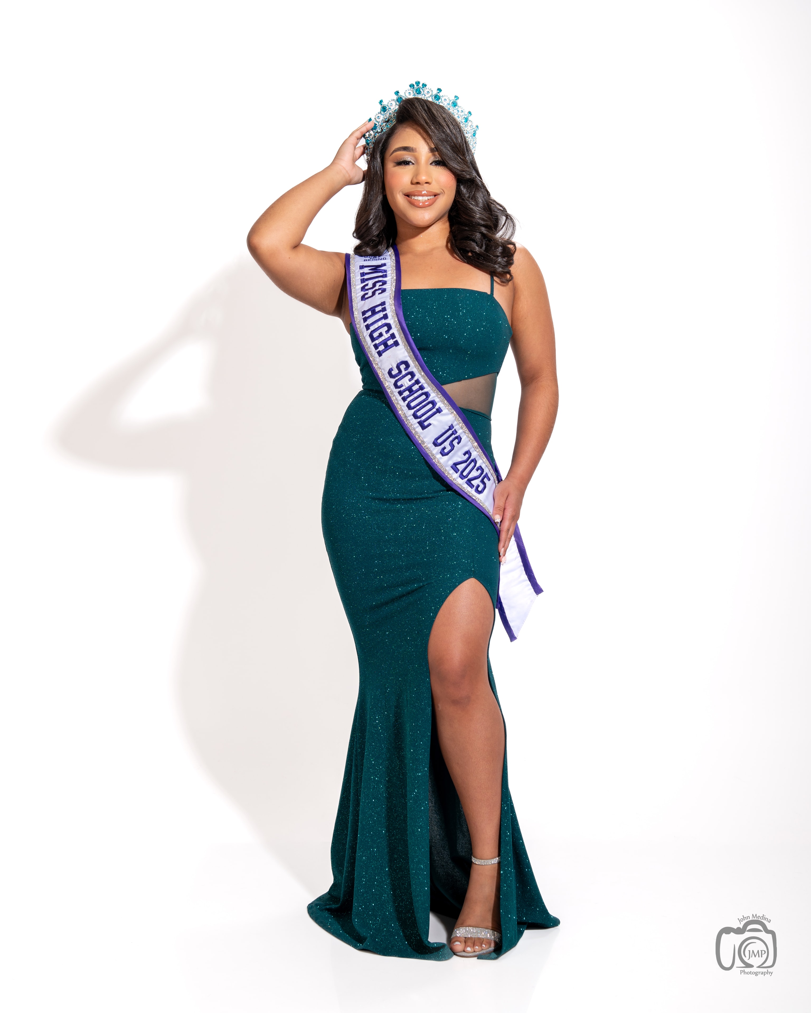 Anahlia De Leon — Miss High School 2025